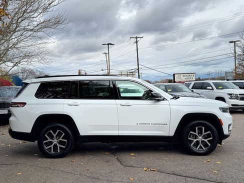 Used 2024 Jeep Grand Cherokee L Limited image 7