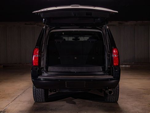 Used 2018 Chevrolet Tahoe LS RWD image 8