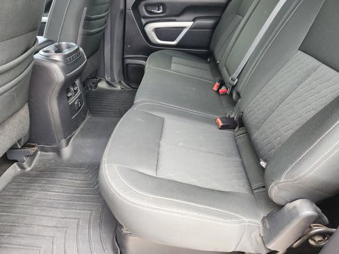 Used 2017 Nissan Titan SV AWD/4WD image 35