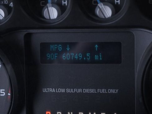 Used 2015 Ford F550 4x4 Regular Cab Super Duty image 15