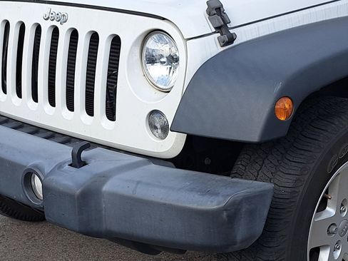 Used 2017 Jeep Wrangler Sport w/ Quick Order Package 24S AWD/4WD image 12