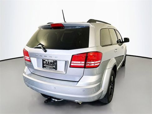 Used 2020 Dodge Journey SE w/ Blacktop Package image 7