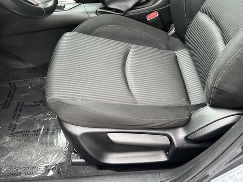 Used 2016 MAZDA MAZDA3 i Touring w/ Popular Equipment Package FWD image 29