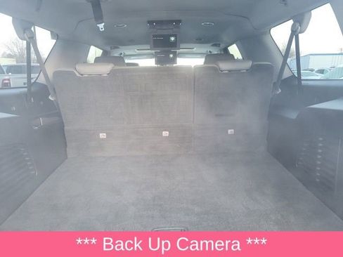 Used 2019 Chevrolet Suburban LT image 18