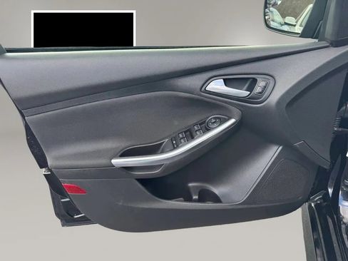 Used 2018 Ford Focus ST image 11