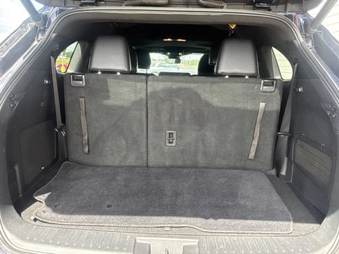 Used 2021 Toyota Highlander XSE FWD image 34