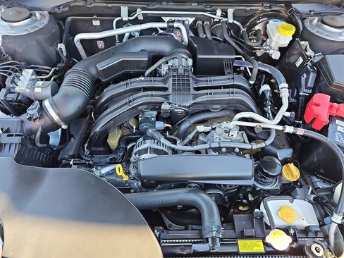 Used 2020 Subaru Outback Limited w/ Popular Package #2 image 32