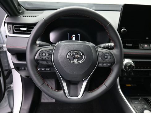 Used 2025 Toyota RAV4 XSE image 16