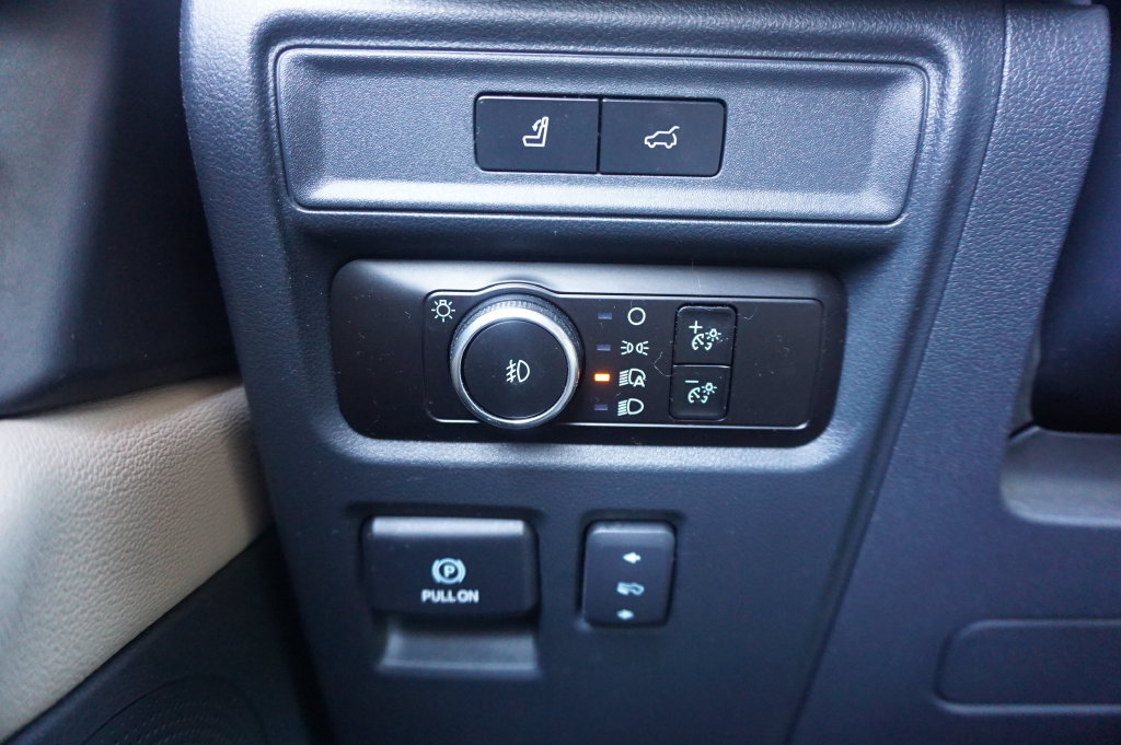 Used 2023 Ford Expedition Max Limited AWD/4WD image 5