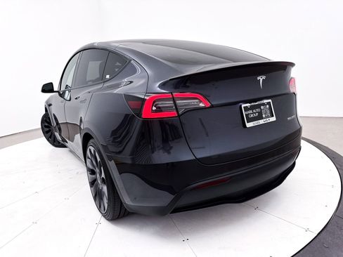 Used 2024 Tesla Model Y Performance AWD/4WD image 7