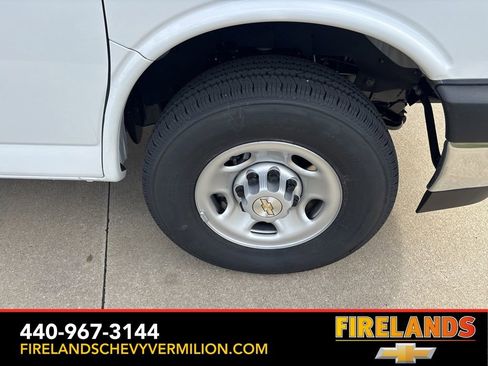 New 2026 Chevrolet Express 3500 image 48