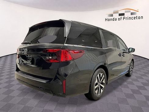 New 2026 Honda Odyssey EX-L image 3