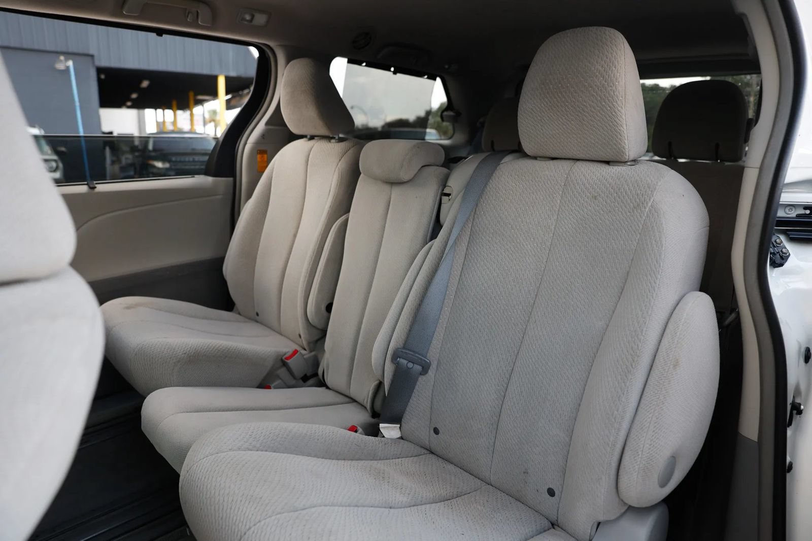 Used 2014 Toyota Sienna LE FWD image 20