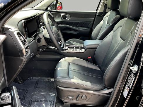 Certified 2023 Kia Sorento SX AWD/4WD image 22