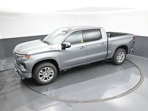 New 2026 Chevrolet Silverado 1500 LTZ w/ LTZ Premium Package image 18