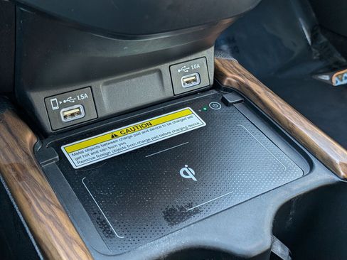 Certified 2020 Honda CR-V Touring image 17