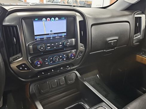 Used 2017 Chevrolet Silverado 2500 LTZ w/ LTZ Plus Package image 17