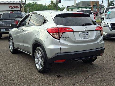 Used 2016 Honda HR-V EX image 6