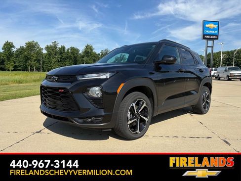 Used 2022 Chevrolet TrailBlazer RS w/ Sun and Liftgate Package AWD/4WD image 1