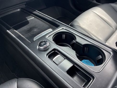Used 2024 Lincoln Corsair AWD image 38