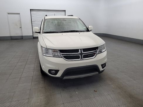 Used 2019 Dodge Journey SE image 14