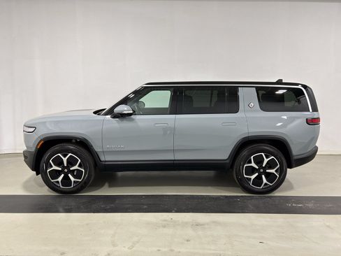 Used 2024 Rivian R1S Adventure AWD/4WD image 2