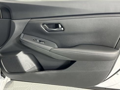 Certified 2025 Nissan Sentra S FWD image 30