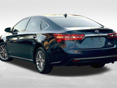 Used 2016 Toyota Avalon Limited image 12