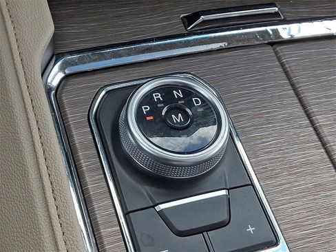 Certified 2022 Ford Expedition Max Limited image 17