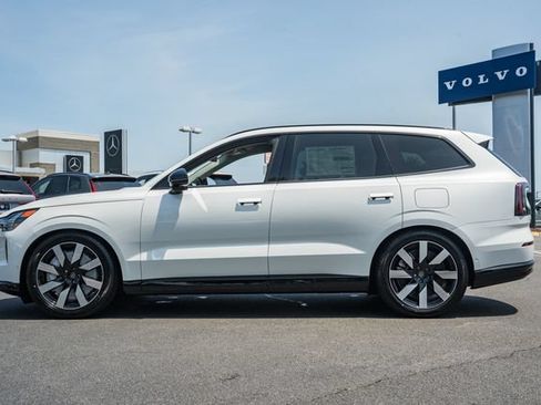 New 2026 Volvo EX90 Ultra AWD/4WD image 4