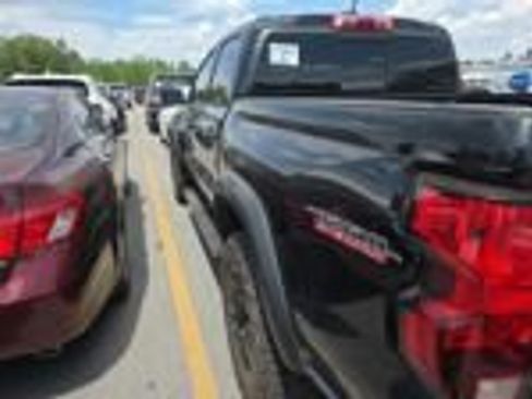 Used 2024 Chevrolet Colorado Trail Boss w/ Advanced Trailering Package AWD/4WD image 22