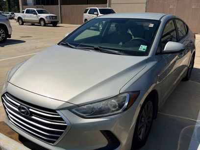 Used 2017 Hyundai Elantra SE