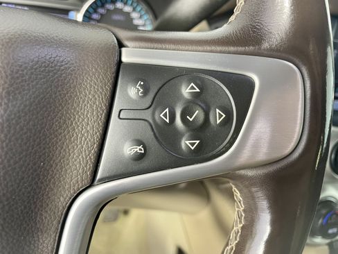 Used 2018 GMC Yukon SLT w/ HD Trailering Package RWD image 17