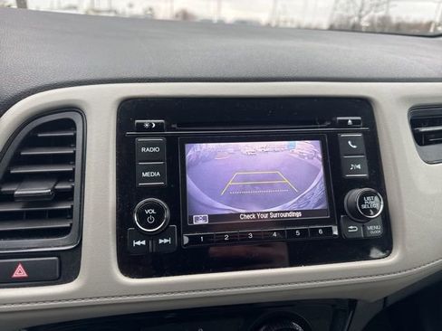Used 2021 Honda HR-V LX image 23
