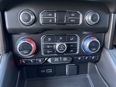 Used 2023 GMC Yukon AT4 w/ AT4 Premium Package image 20