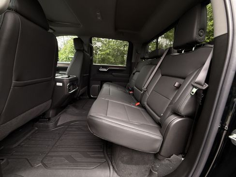 New 2026 GMC Sierra 2500 Denali w/ Denali Reserve Package AWD/4WD image 25
