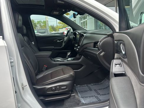 Used 2023 Chevrolet Traverse High Country FWD image 14