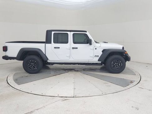 New 2026 Jeep Gladiator Sport image 2