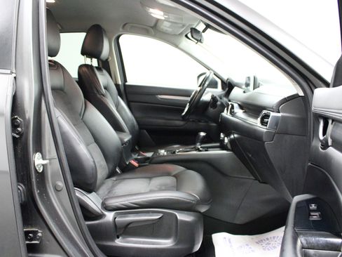 Used 2018 MAZDA CX-5 Touring image 16