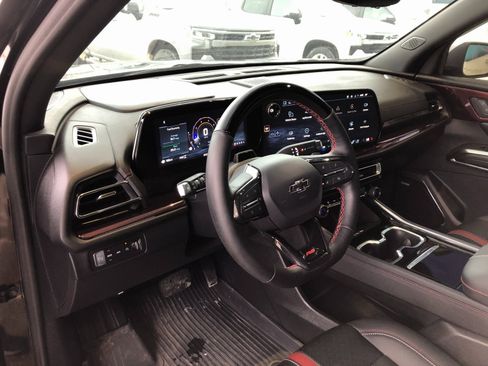 Used 2026 Chevrolet Traverse RS image 18