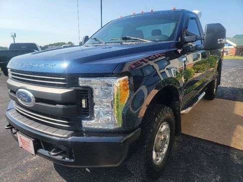 Used 2017 Ford F250 XL w/ Power Equipment Group AWD/4WD image 4
