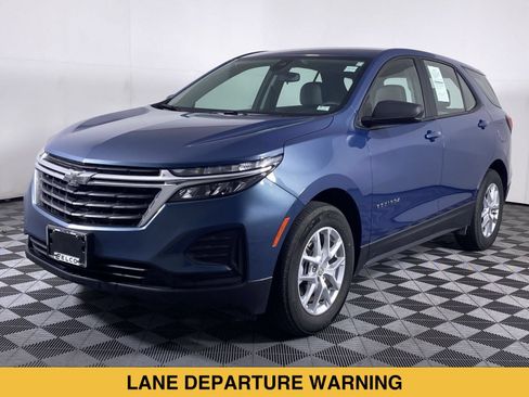 Certified 2024 Chevrolet Equinox LS FWD image 16