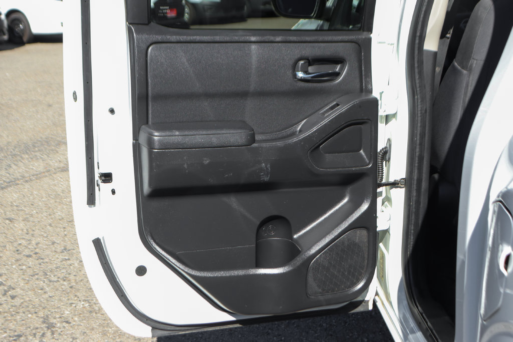 Used 2022 Nissan Frontier SV AWD/4WD image 31