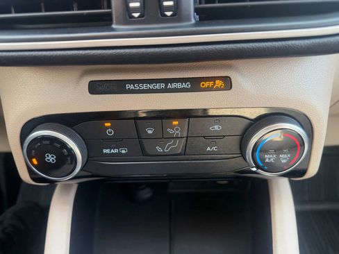 Used 2022 Ford Escape SE AWD/4WD image 26
