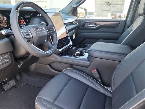 New 2026 GMC Yukon XL Elevation image 13