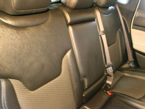 Used 2024 Jeep Compass Latitude w/ Convenience Group image 14