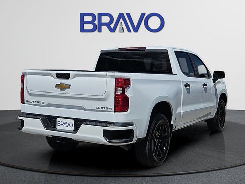 Used 2025 Chevrolet Silverado 1500 Custom RWD image 4