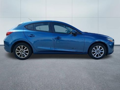 Used 2018 MAZDA MAZDA3 Sport image 4