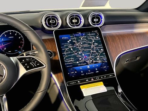 New 2026 Mercedes-Benz GLC 300 4MATIC image 8