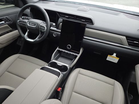 New 2026 GMC Terrain Elevation w/ Elevation Premium Package image 28